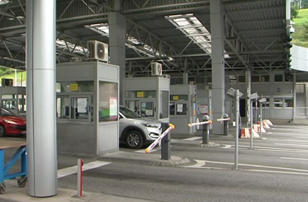 NOVAC SE NALAZIO U RANCU Zaplijenjeno 46 hiljada eura na graničnom prelazu Dobrakovo!