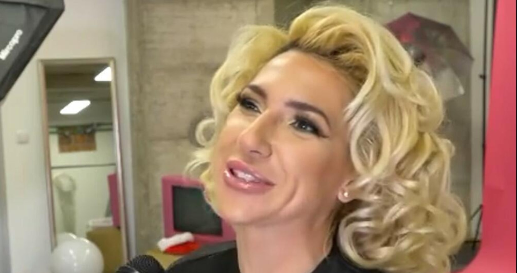 NIJE BILA NI NALIK OVOJ DANAS! Jovana Jeremić imala višak kilograma i smeđu kosu! (FOTO)