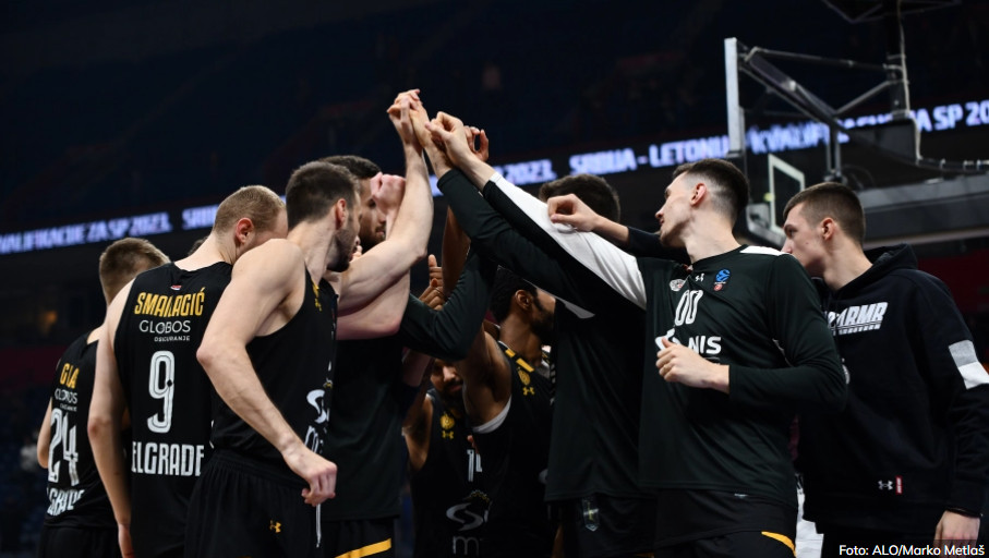 POČINJE BORBA ZA EVROLIGU Crno-bijeli protiv Budućnosti za prvo finale posle devet godina!