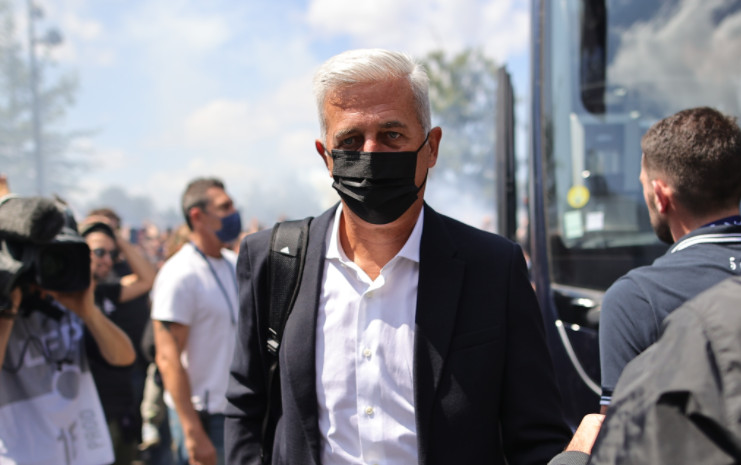 PETKOVIĆ MORAO DA REAGUJE Kapitenu Bordoa oduzeta traka!