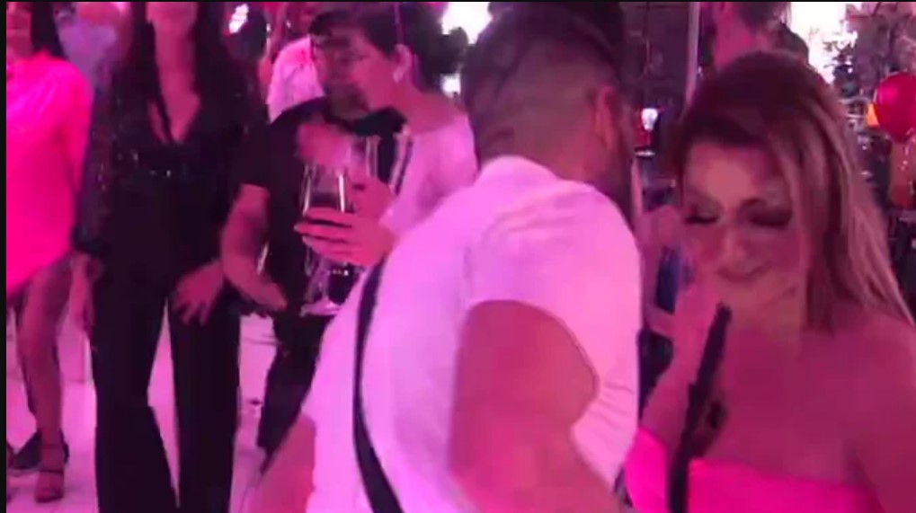 IGNORIŠU SE! Dejan dohvatio Rešićku, Dalilu teši Matora! (VIDEO)