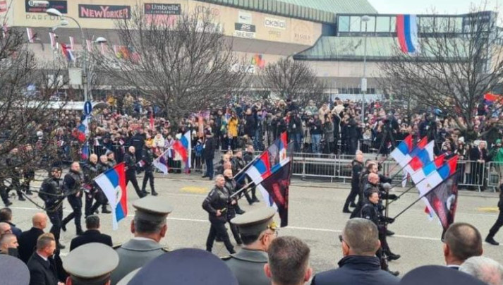 U DPS-U "POSVAĐANI" SA ISTORIJOM Progonili omladinu zbog ”trobojka revolucije”, a sada zabrinuti zbog prisustva trobojke Kraljevine Crne Gore u Banja Luci
