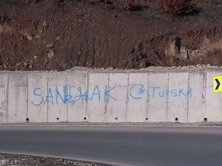 PROVOKACIJA U BERANAMA Ponovo osvanuli grafiti "Sandžak... Turska"!