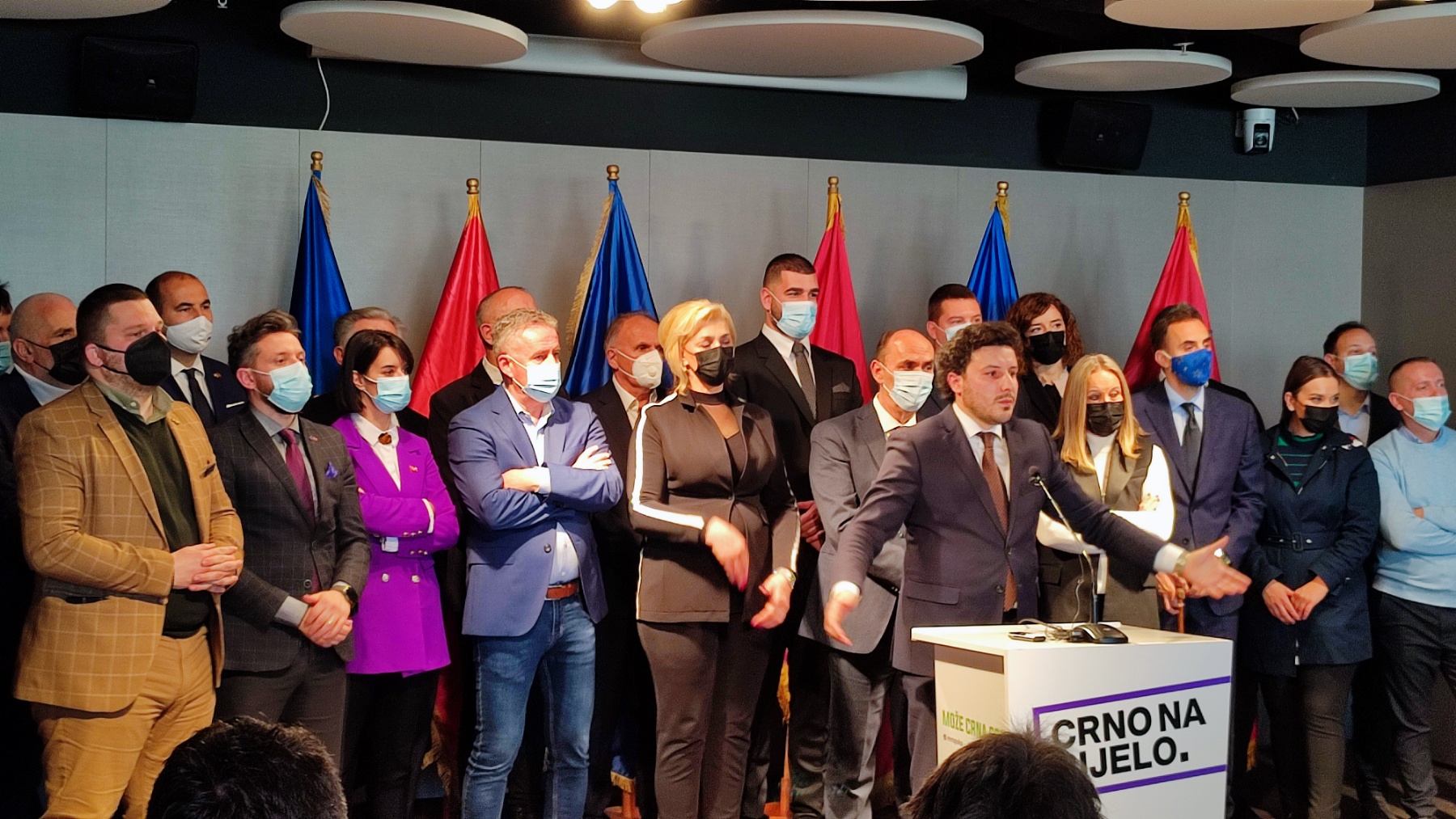 ABAZOVIĆ: Nudimo manjinsku vladu, ali bez DPS-a i DF-a