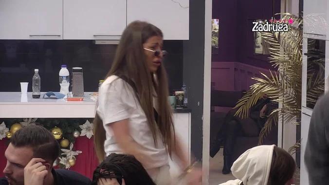 STIGLO JE GORKO KAJANJE! Dalila briznula u plač, pa priznala da je postala svjesna ŠTA JE IZGUBILA! (VIDEO)