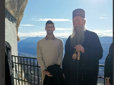 SVOJ NA SVOME, U ZEMLJI PREDAKA Novak Đoković u posjeti Mitropolitu Joanikiju (FOTO/VIDEO)