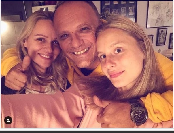 POMIRENJE SEDAM GODINA POSLE RAZVODA: Glumački par Tijana i Slaviša Čurović opet zajedno! (FOTO)