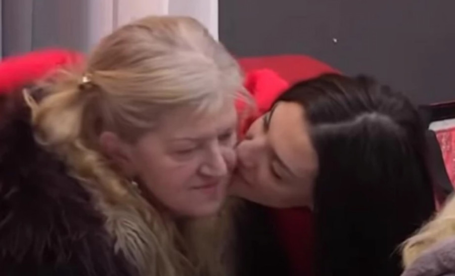 SRAMOTA! Tare Simov majka očajna, završila na ljekovima zbog ćerkinog skandaloznog ponašanja!