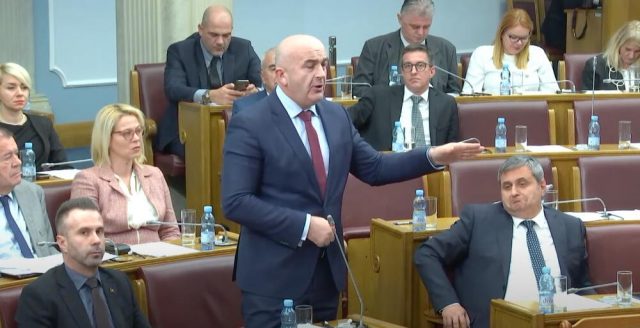ODBROJAVANJE JE POČELO! SNP o manjinskoj vladi odlučuje u ponedjeljak