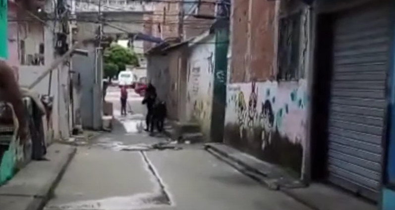 POLICIJSKA OPERACIJA U RIJU Specijalci upali u zloglasnu favelu, stradalo najmanje osam ljudi