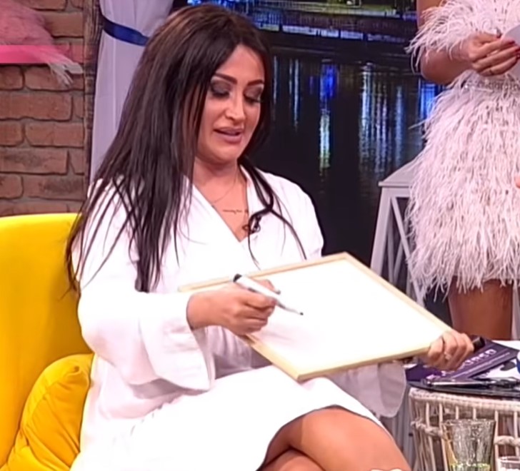 ZEMLJA JE RAVNA PLOČA! Andreana Čekić ne odustaje od svoje teorije, priložila i dokaze