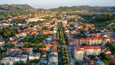 CETINJE: Bačena eksplozivna naprava u blizini trafike