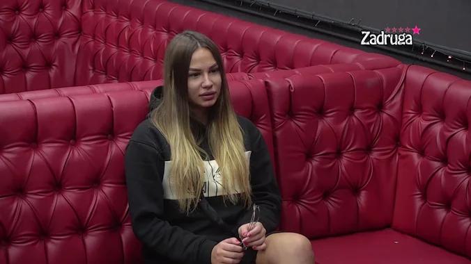 ON JE NJU OSTAVIO ZBOG MENE: Ana u potpunosti raskrinkala Mensura i priznala da se hladi od Anđela! (VIDEO)