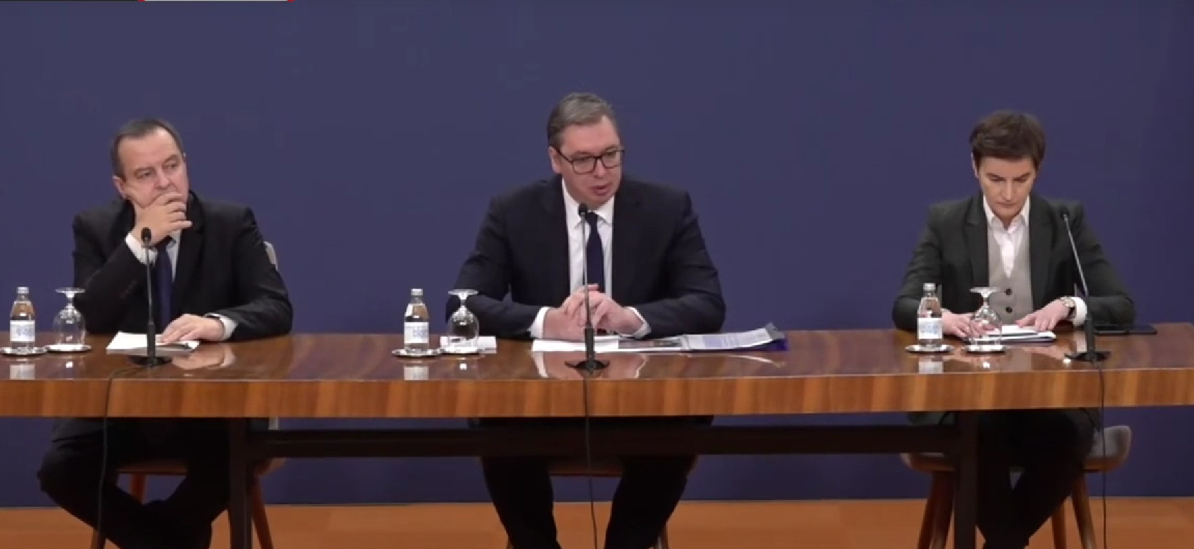SIGURAN U SEBE Vučić: "Građani ne treba da brinu, pripremljeni smo bolje nego drugi"