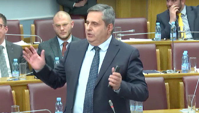 RADUNOVIĆ UPOZORAVA NA POSLEDICE: Ovaj potez bi izazvao podjele u društvu i NEMIRE