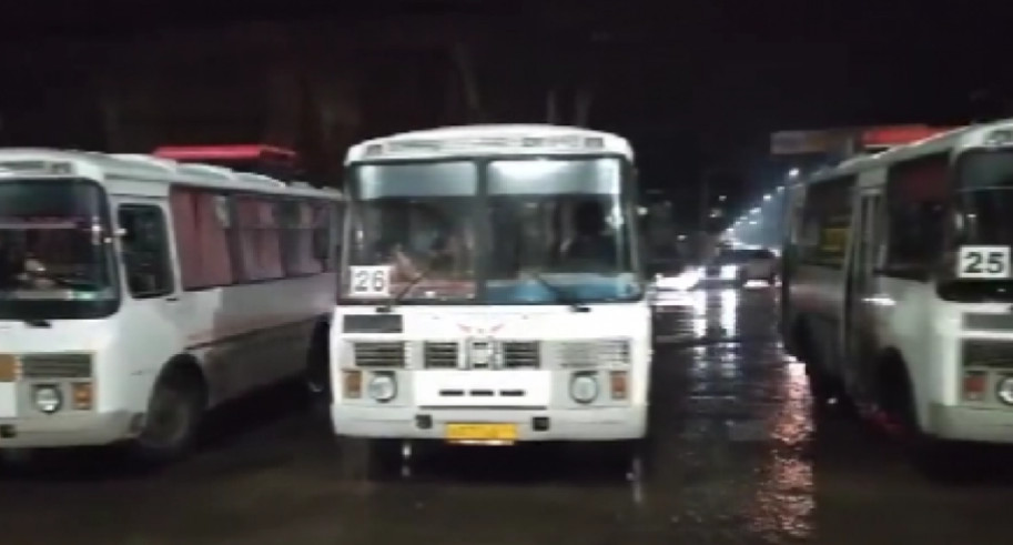 KAO ČERNOBILJ Jezive scene u Donjecku, ruski narod se evakuiše (VIDEO)