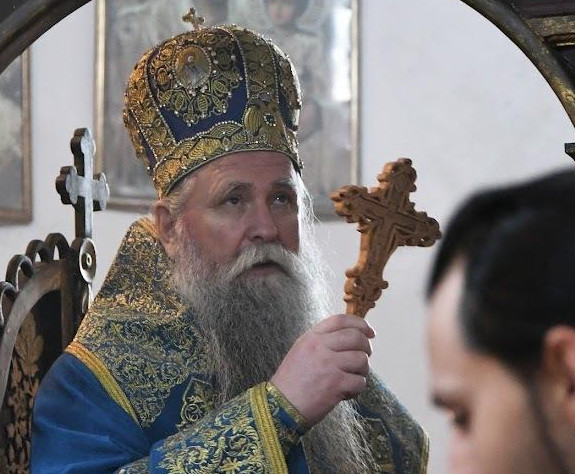 MITROPOLIT POZIVA NA MOLEBAN: Osudimo javno propovijedanje nemorala i štitimo porodicu i djecu