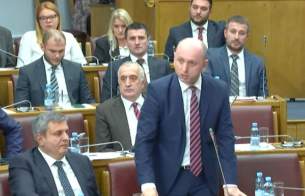 KNEŽEVIĆ: Neću biti kandidat za ministra ako se dogovorimo da relaksiramo situaciju!