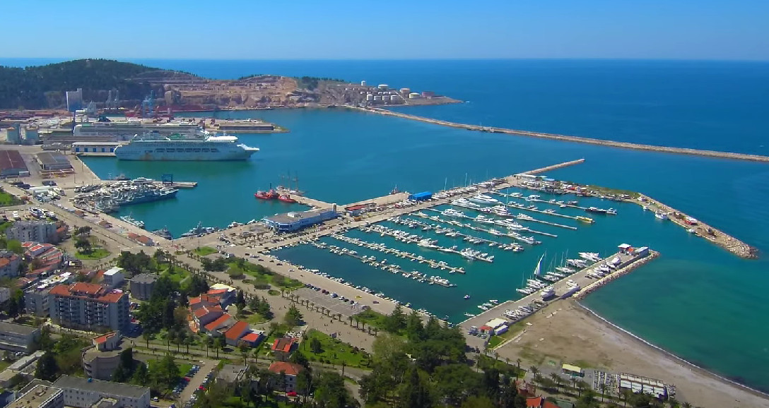 RAIČEVIĆ SAOPŠTIO U Baru u avgustu 60% više turista nego 2019.