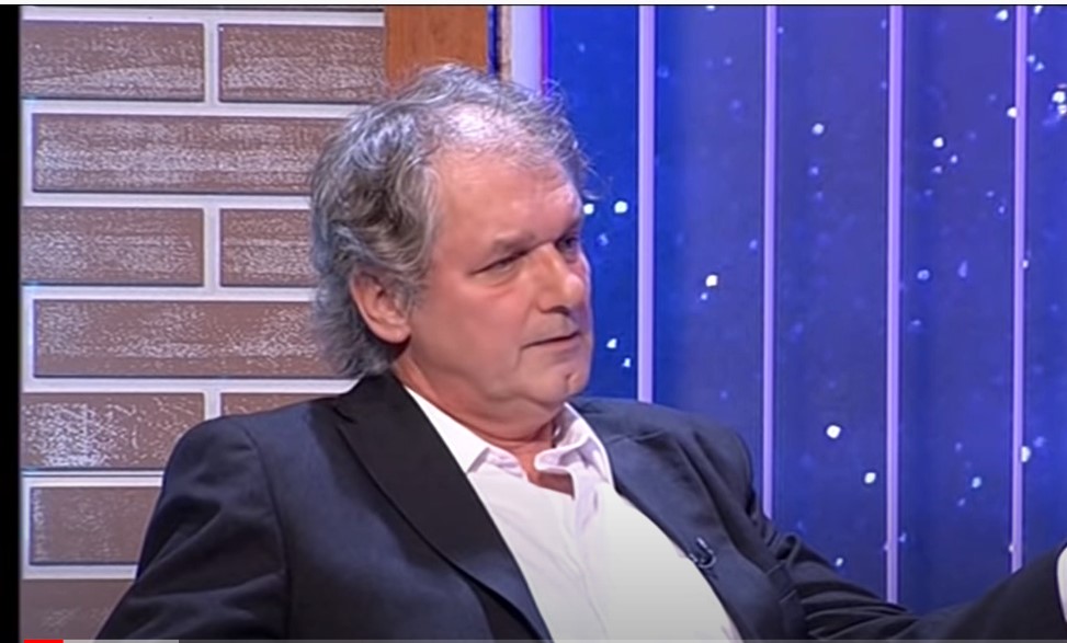 DA JE ŽIV, MANDA BI BIO PRESREĆAN! Sin pokojnog glumca postao OTAC! (FOTO)