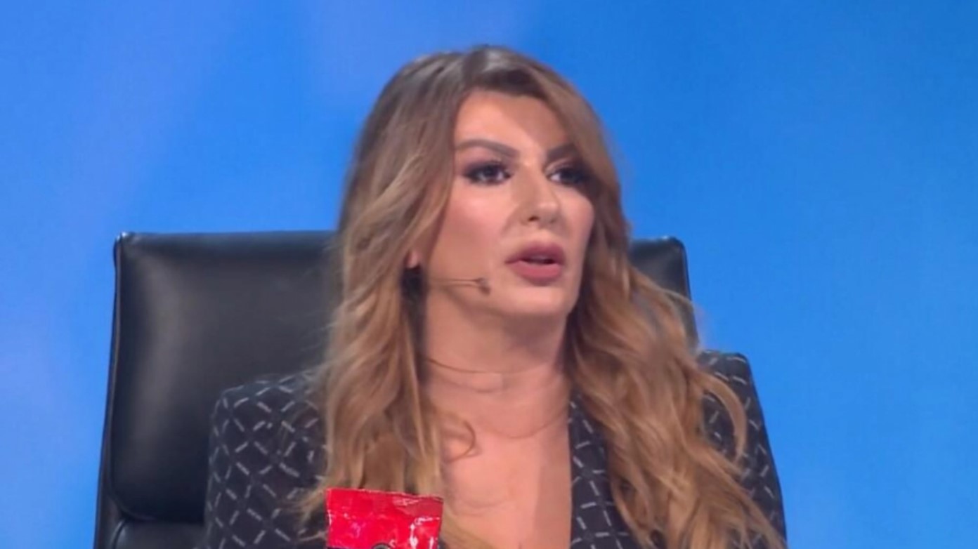 BRUKA! Viki se izblamirala! Marija je urnisala komentarima!