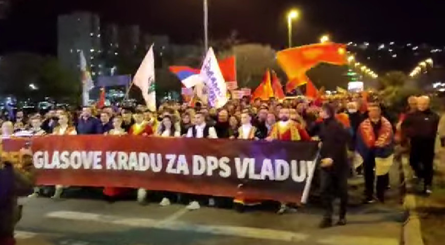 ''BLOKADOM PROTIV IZDAJE'' Demokratski front priprema nove proteste