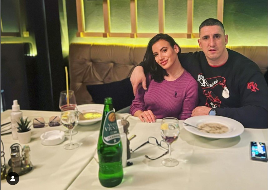 ZA DLAKU SE IZVUKLA! Kristina se vratila iz bolnice, Kristijan je neguje!