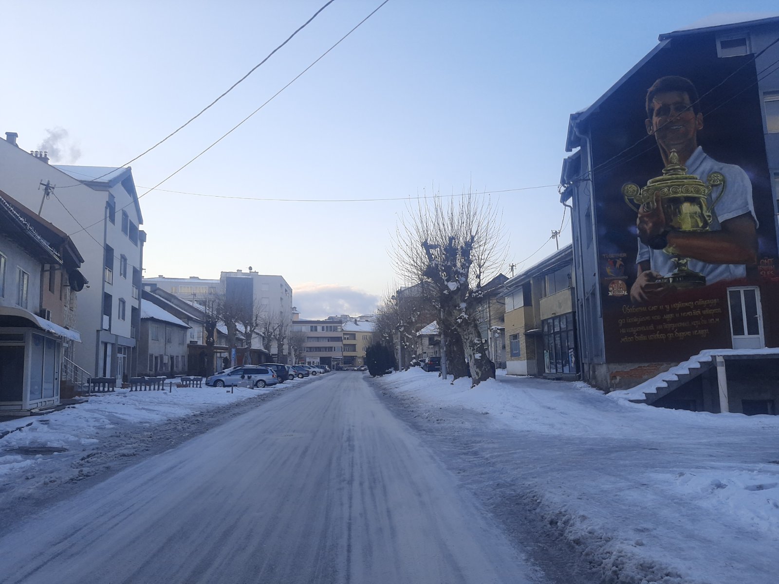 STANJE NA PUTEVIMA Na dionicama gdje se izvode radovi neophodna je dodatna pažnja zbog izmijenjenog režima vožnje
