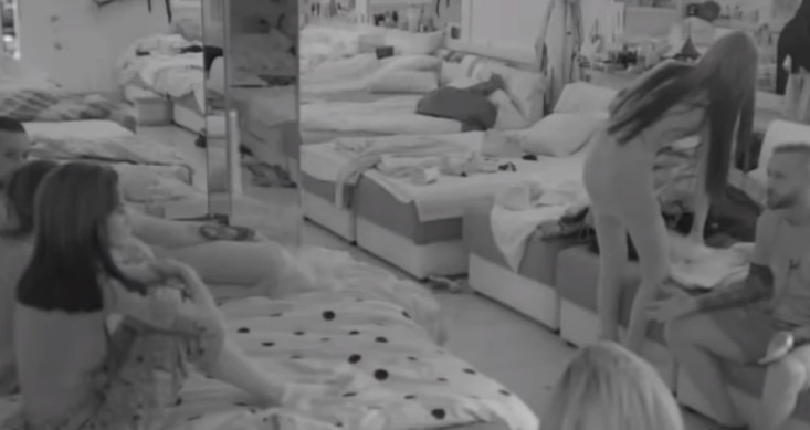 TARA NAPALA NOVU ZADRUGARKU! Ša pokušavao da je odbrani, pa izvukao deblji kraj