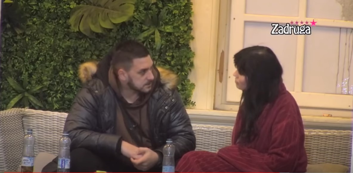 NAJNESREĆNIJA SAM BILA KAD SAM VIDJELA ŠTA IMAŠ U GAĆAMA! Deniz žestoko spustila Zolu! (VIDEO)