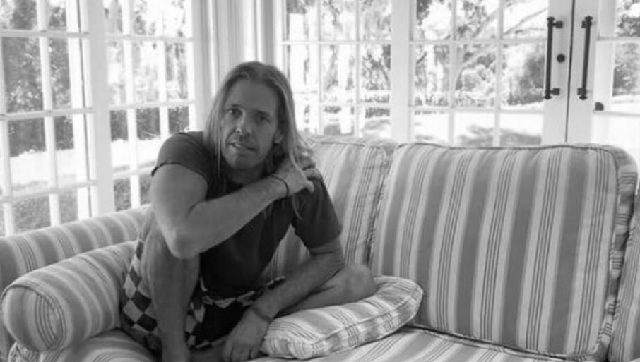 IZNENADA PREMINUO TEJLOR HOKINS: Bubnjar legendarne rok grupe Foo Fighters