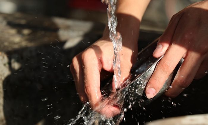 Svakog dana po 30 minuta je dovoljno za VITKU LINIJU: Evo kako ovaj svakodnevni kućni posao utiče na smanjenje kilograma