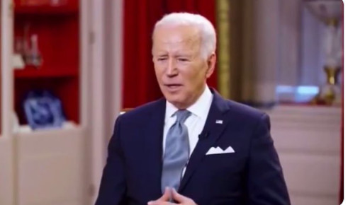 BAJDEN NE ZNA GDJE JE LIJEVO Novi gaf američkog predsjednika!