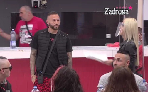 POCRVENIO! Ša otkriva da li će ući u vezu sa Martinom, zadrugari ZANIJEMILI! (VIDEO)