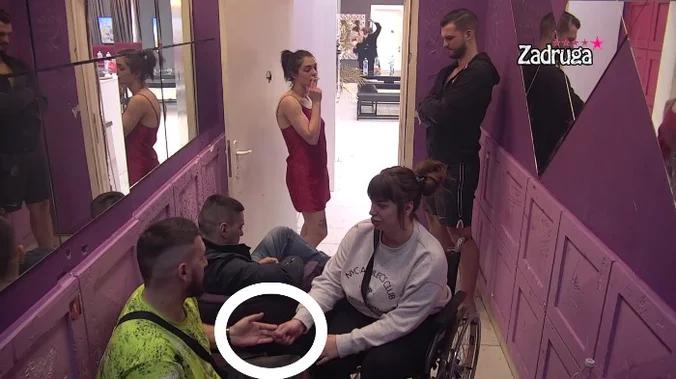 'ZOLO, VOLIM TE!' Miljana pored Bebice izjavila Zoli ljubav! Svi u šoku! (VIDEO)