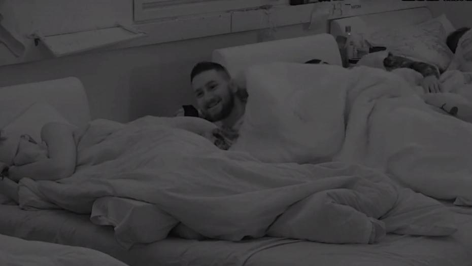 MILJANA ZAJAHALA NENADA NAOČIGLED SVIH!  Zola uživao u prizoru i navijao, a završnica je tek šok! (VIDEO +18)