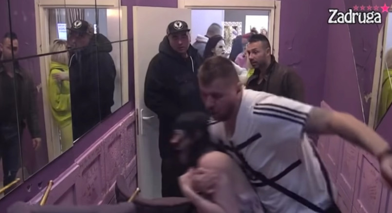 DENIZ DOŽIVJELA POMRAČENJE Vrištala na sav glas i bacala se po kući!