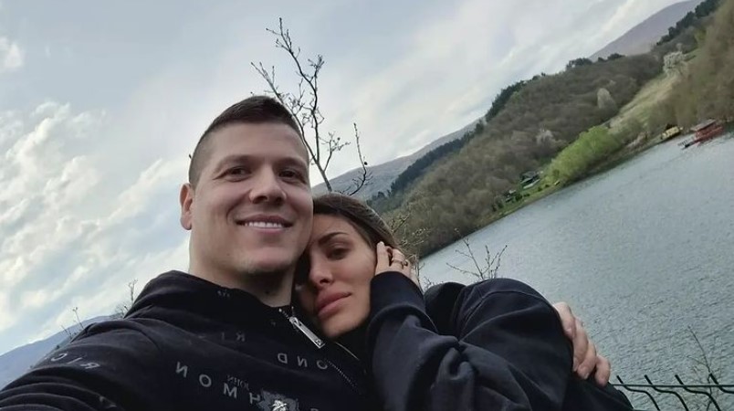 SLOBA SE SKUĆIO! Posle ženidbe sa porodicom se preselio u raskošnu vilu!