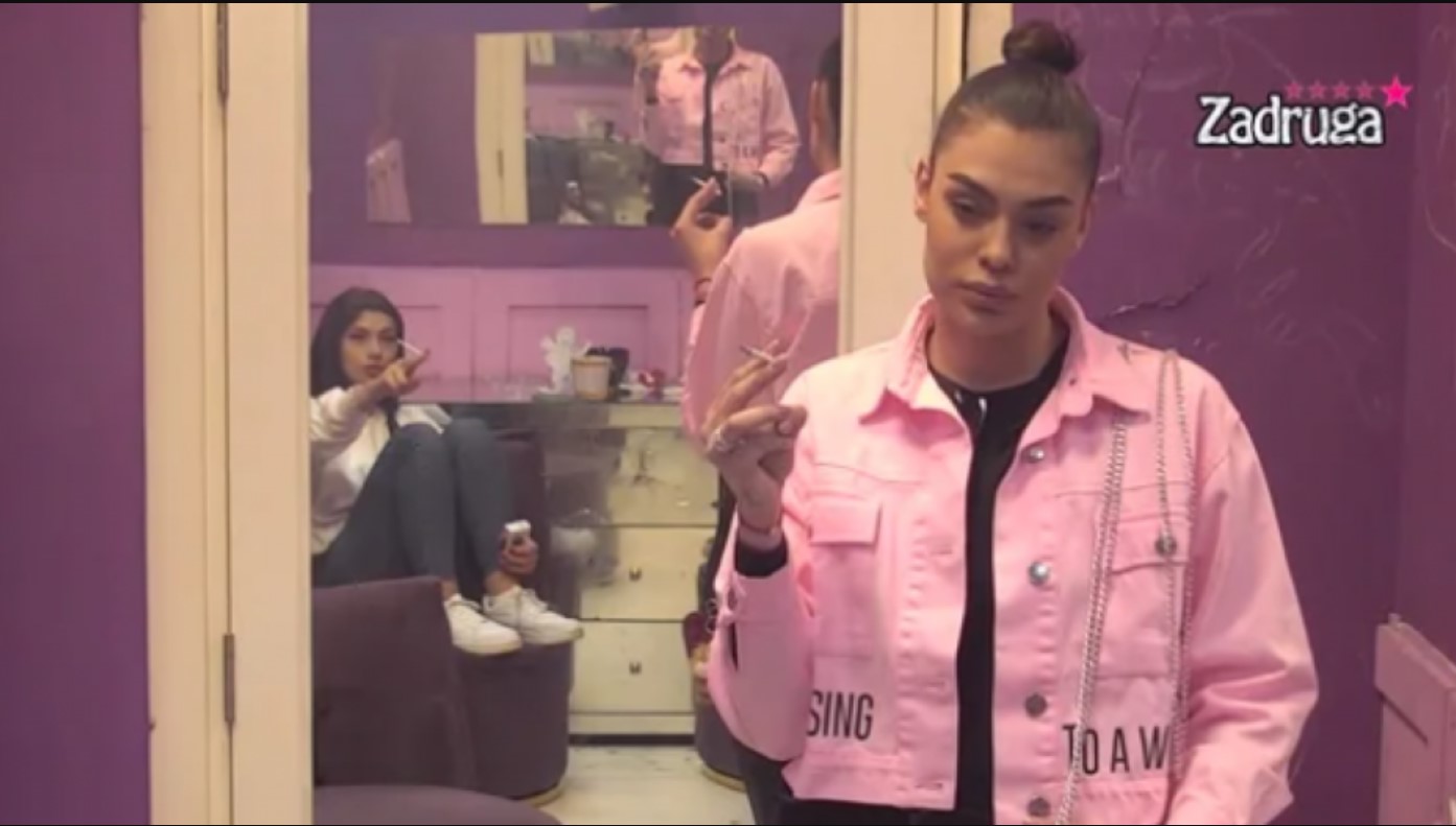 MINA SATJERALA MILICU U ĆOŠAK! Isplivao sav prljav veš! (VIDEO)