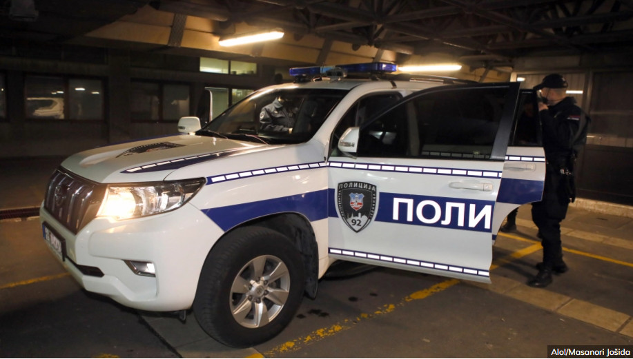 PONOVO DOJAVE O BOMBAMA U ŠKOLAMA! Roditeljima javljeno da ne dovode djecu