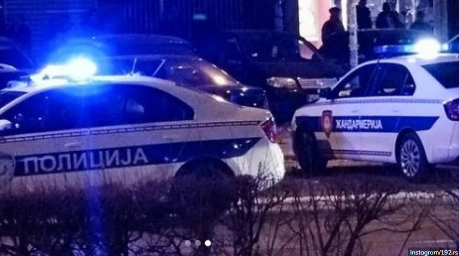 PUCNJAVA U ZADRU: Muškarac se zabarikadirao, predao se policiji nakon cijele noći pregovaranja