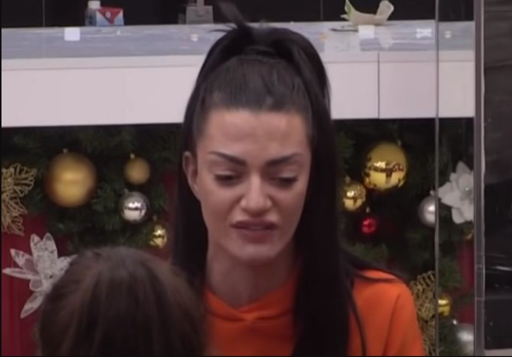 JECA NA SAV GLAS! Tara se slomila zbog oca, Ša ne može da je smiri! (VIDEO)