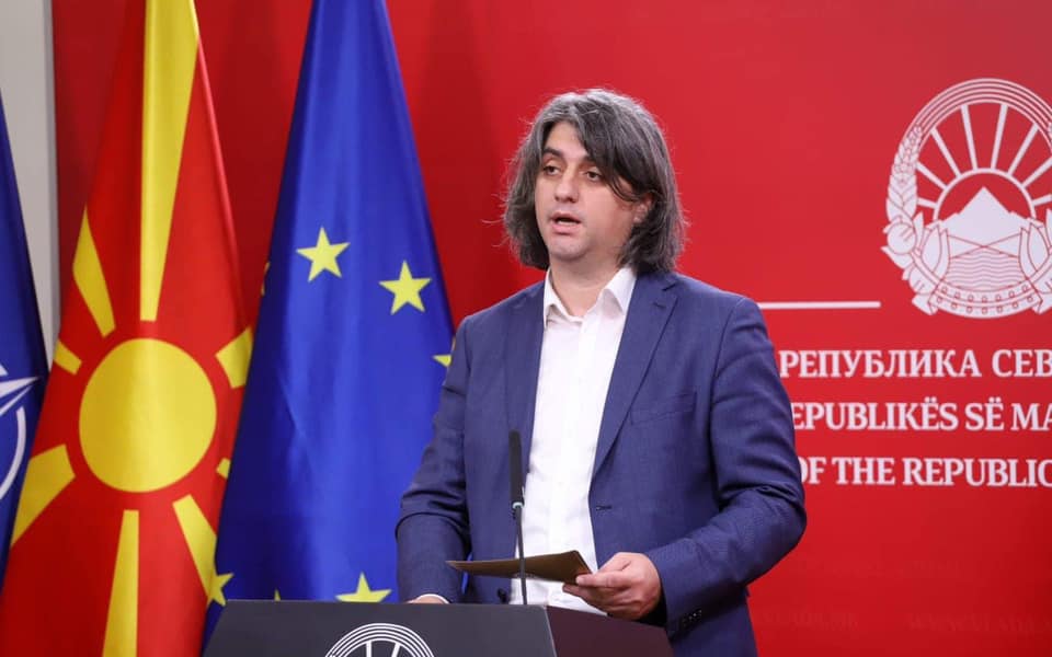 PRITVOREN GENERALNI SEKRETAR VLADE! Skandal potresa Sjevernu Makedoniju