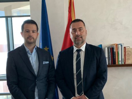 ODLAZEĆI DOČEKAO NOVOG MINISTRA: Primjer političke tolerancije u Crnoj Gori