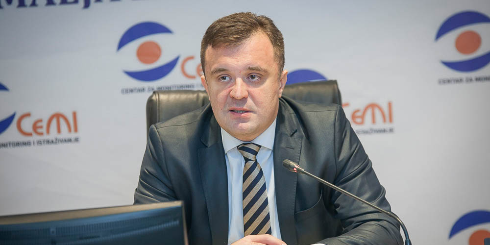 VUJOVIĆ: Zakonom o lokalnoj samoupravi ne može se produžavati mandat skupštinama opština