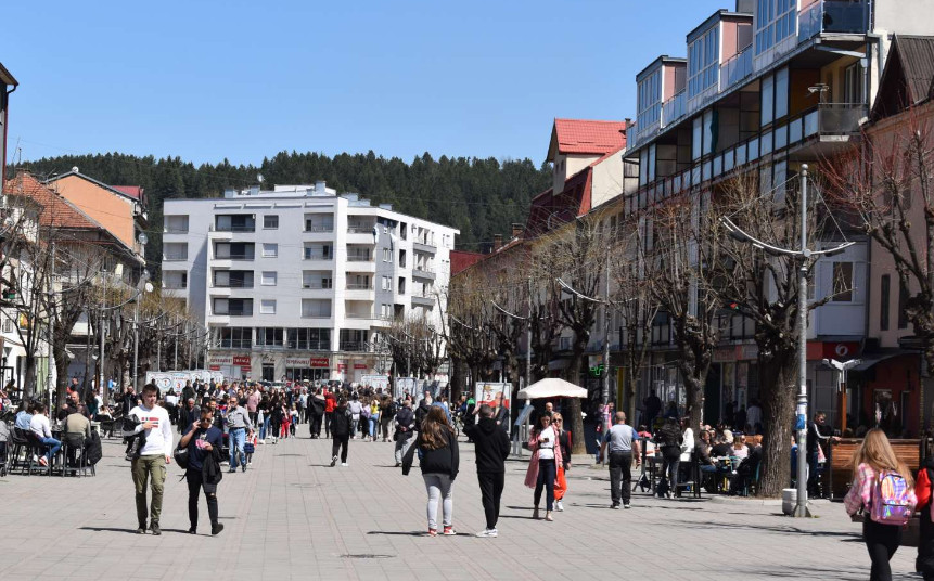 CRNA GORA SLAVI DAN NEZAVISNOSTI Oglasilo se Ministarstvo: Ovo su neradni dani povodom 21. maja