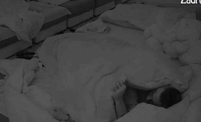 ŠOK ZA JAVNOST! Vrela akcija Cara i Sanje Grujić iznenadila sve, ona pokazala šta ZNA (VIDEO +18)