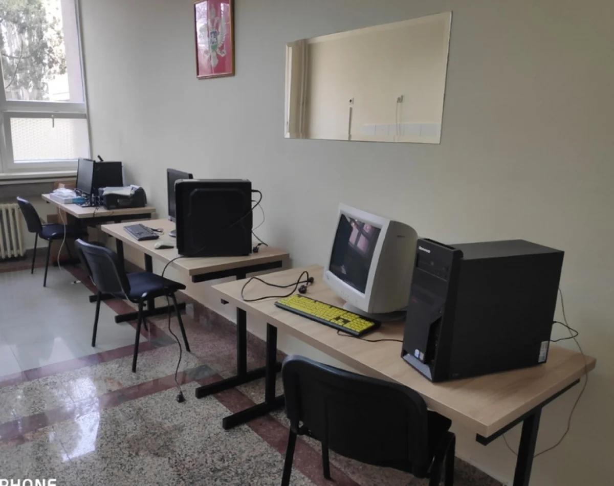 CEDIS donirao školama devet hiljada eura (FOTO)