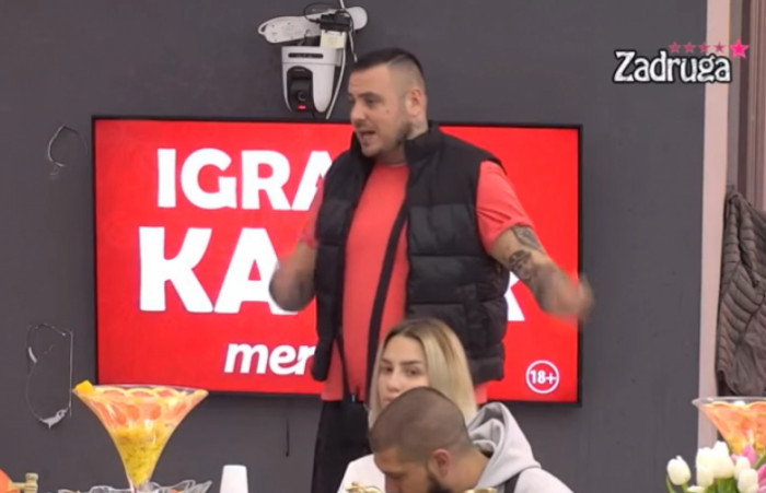 MNOGIM DEVOJKAMA SAM PROMENIO ŽIVOT Filip Car pobesneo što Sanja i Ana dolaze u Crikvenicu