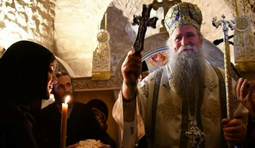 ''NAŠA JE VJERA ŽIVOT'' Mitropolit Joanikije služio Vaskršnju liturgiju u Kotoru
